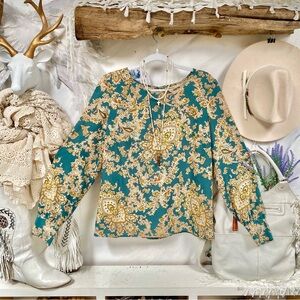 Enchanting paisley floral boho blouse w shabby chic hippy vibe